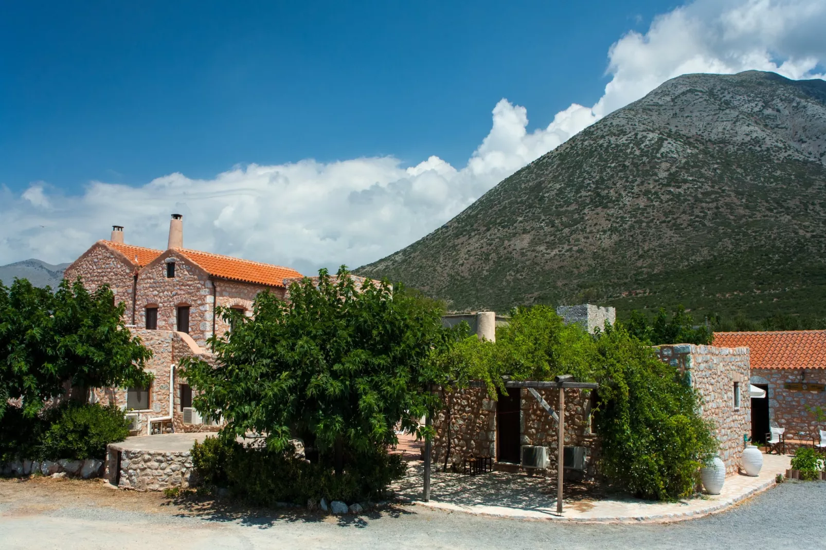 Toxotis 1 - Studio for 4-Areas summer 1km