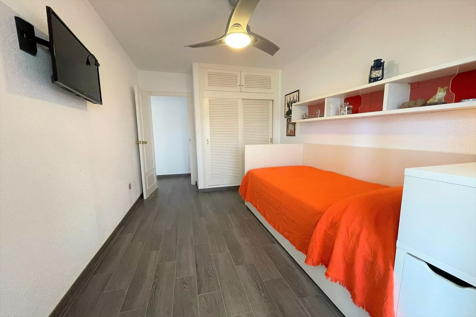 Apartamento con piscina frente al mar en La Manga del Mar Menor-Chambre