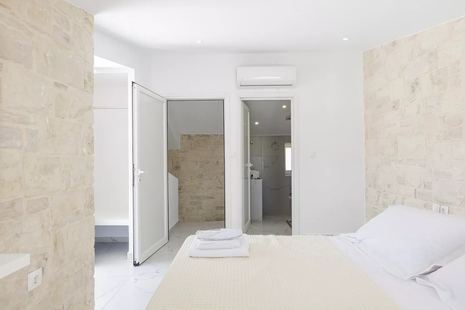 Mythos 2-Bedroom