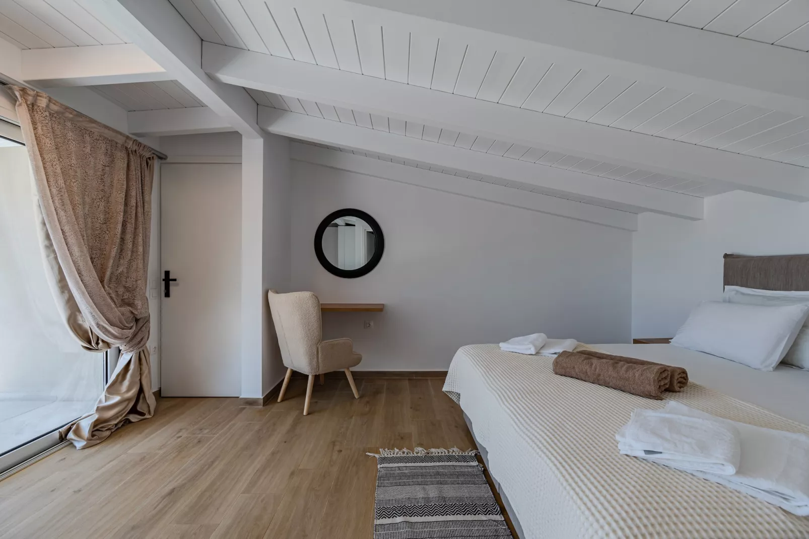 Mythos 4-Chambre