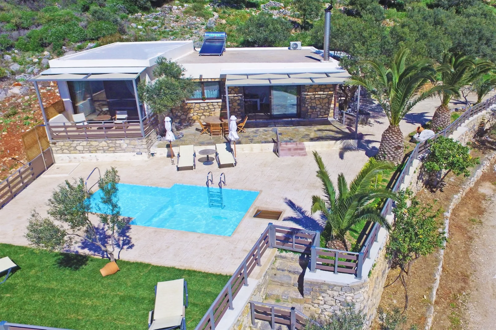 Souda Bay Cottage-Outdoor