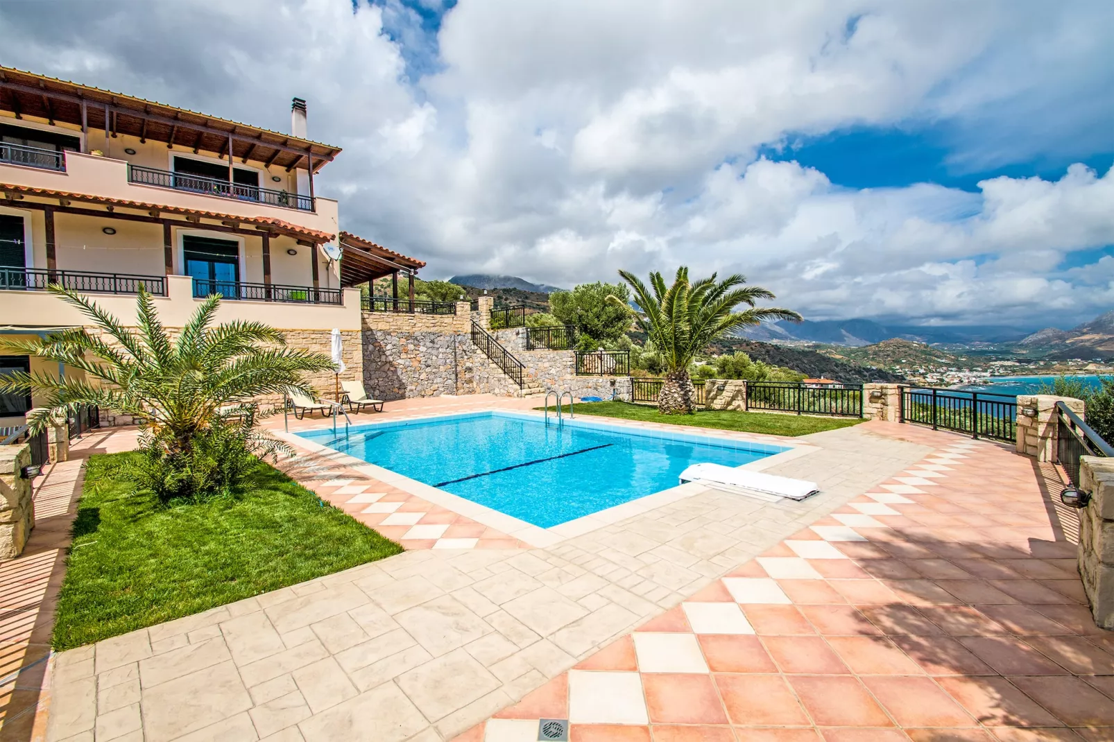 Souda Bay Loggia-Extérieur