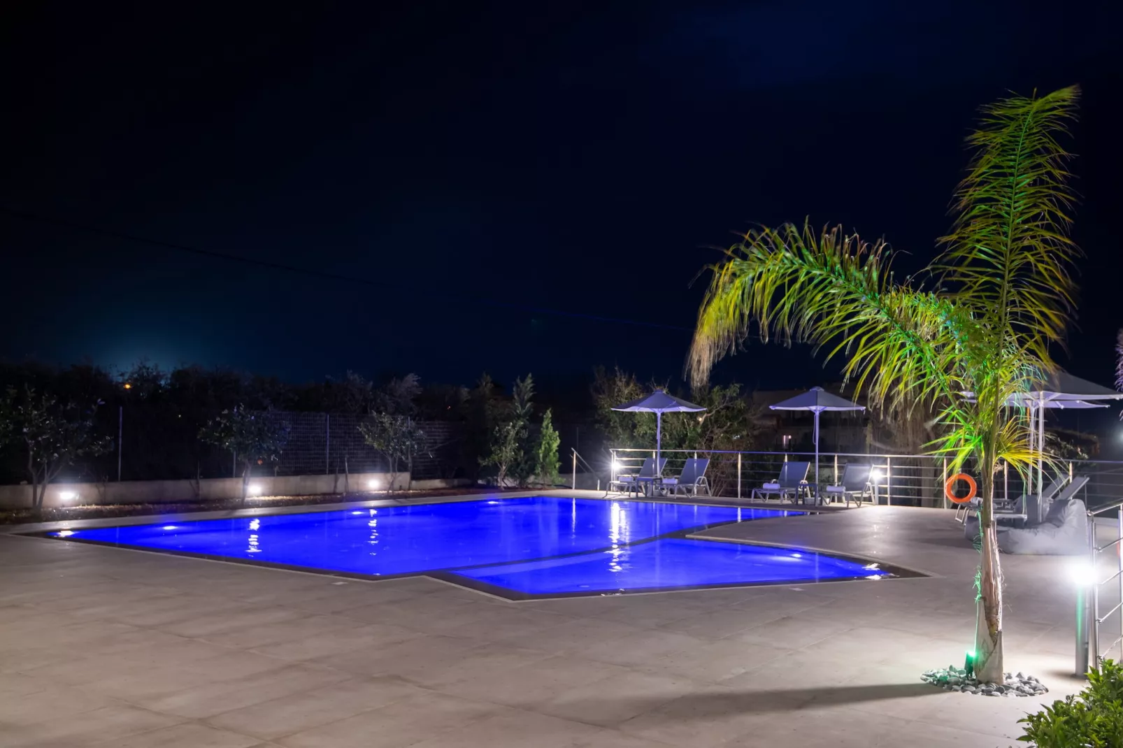 Destino 1-Pool