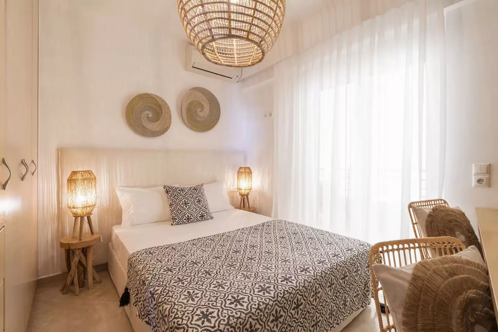 Helen Luxury Holiday House With Sea View-Bedroom