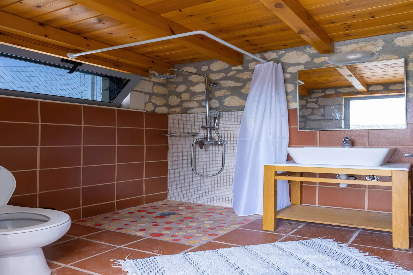 Villa Faragi Sophie-Bathroom