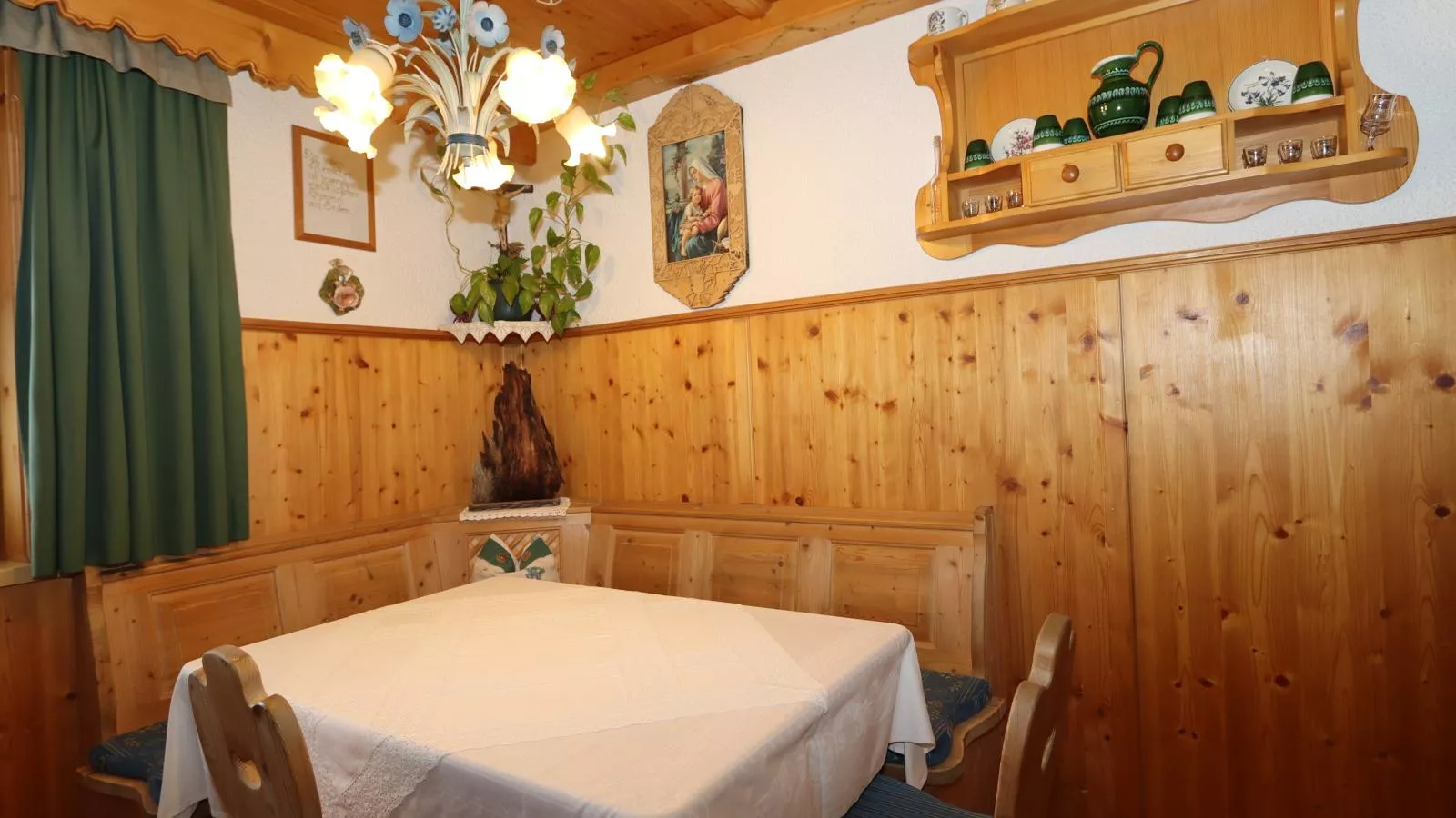 Pargger-Dining room