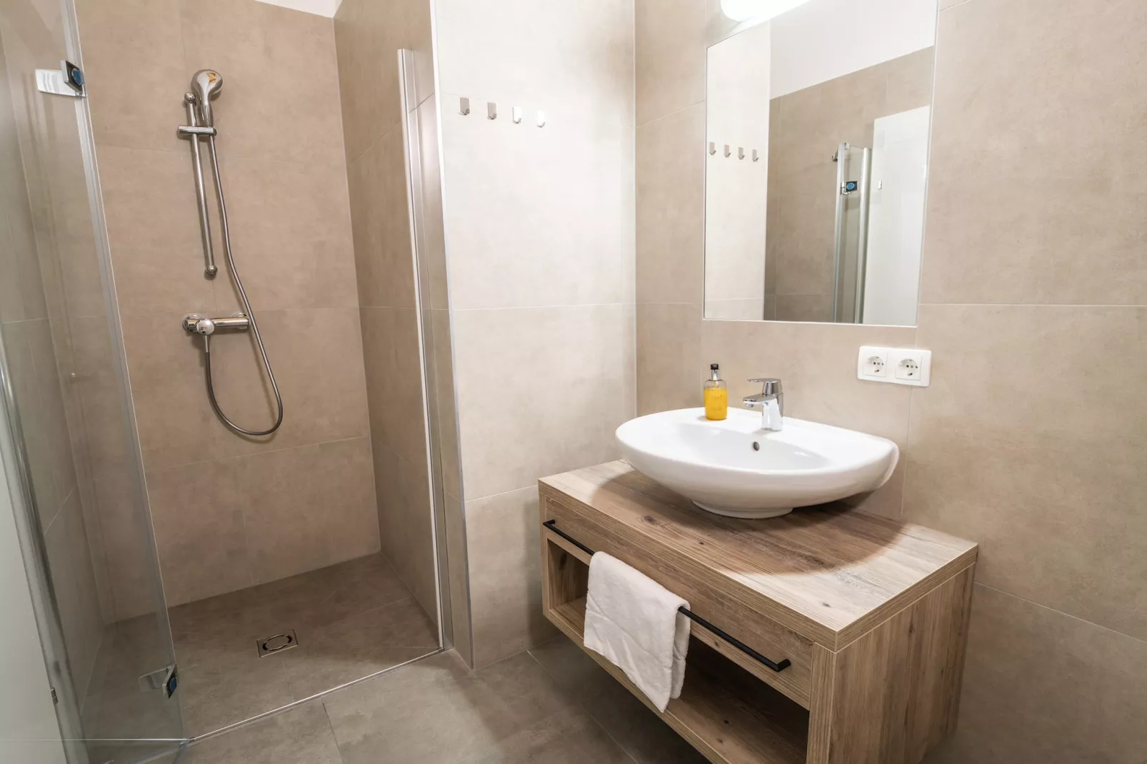 Alpenstyle Resort Fieberbrunn  FB3P-Badezimmer