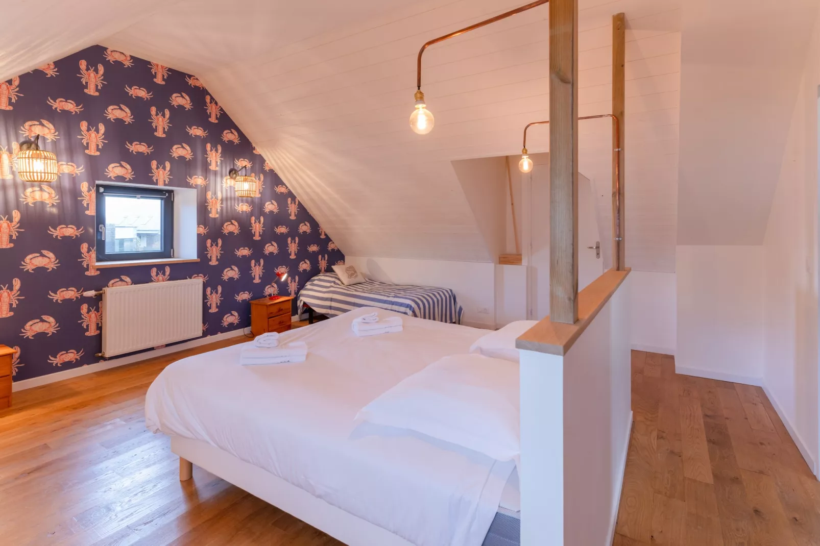 TY KERZOU - Landunvez-Chambre