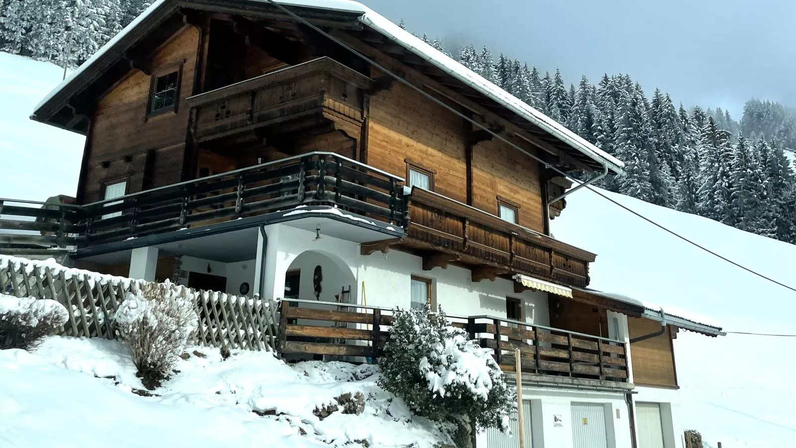 Pargger-Exterior winter