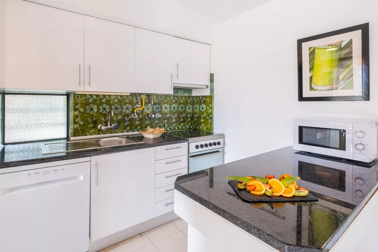 Villa Belize-Kitchen