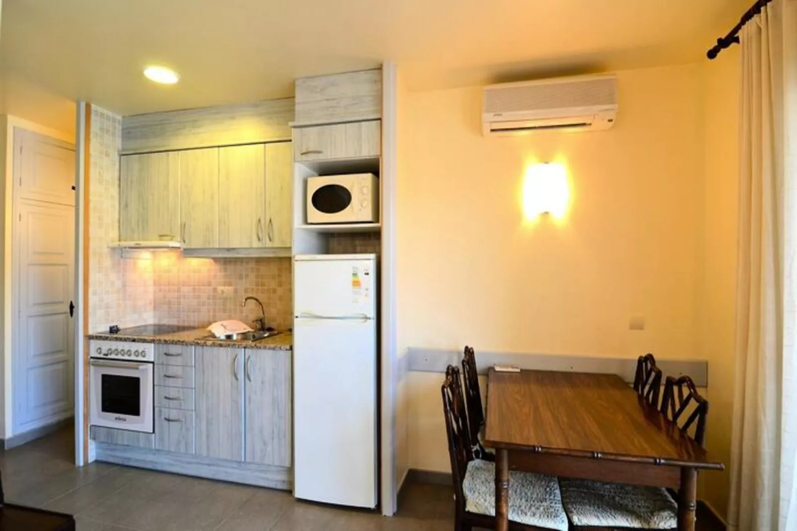 Appartements à L'Estartit-Außenbereich Winter