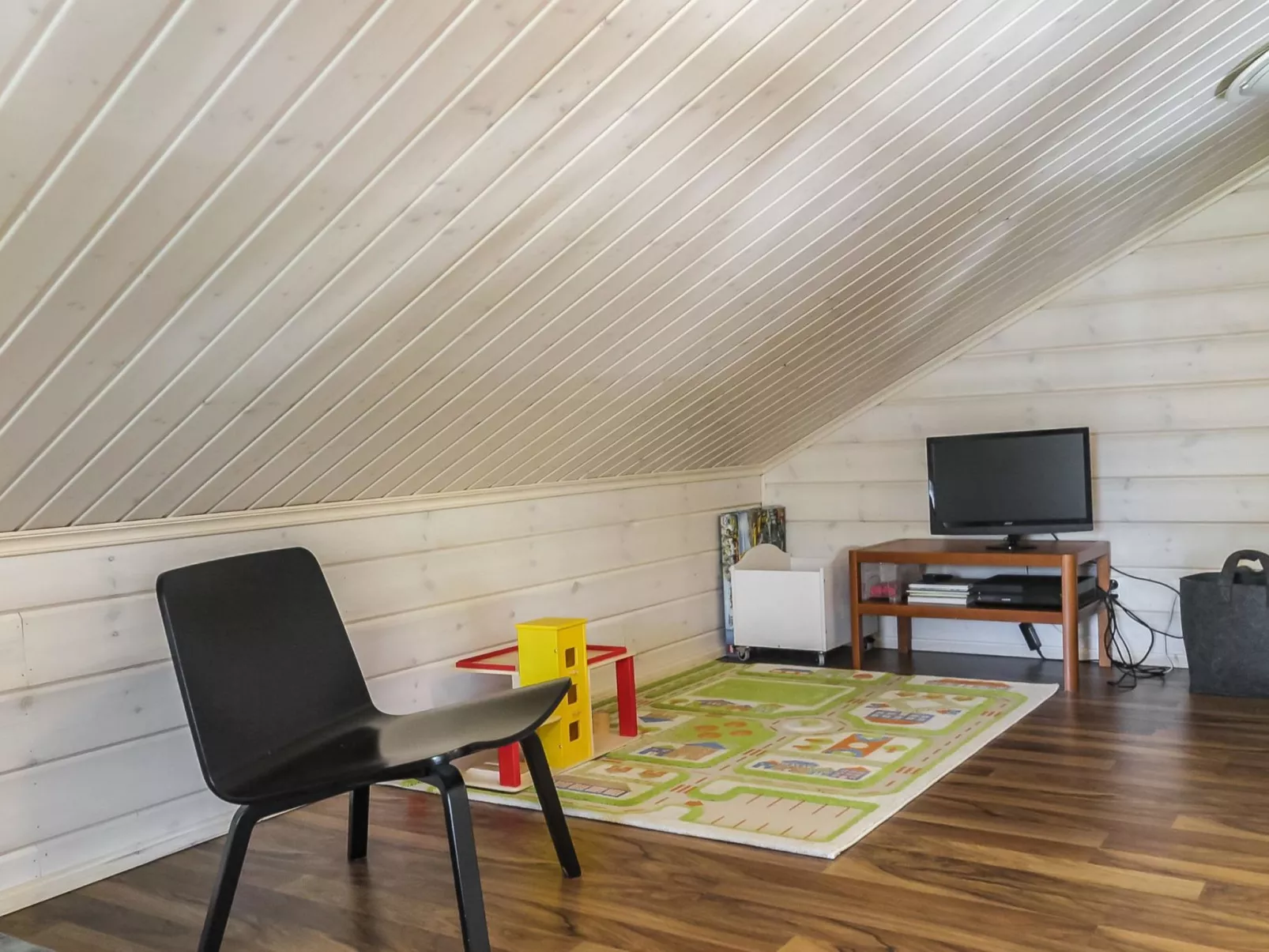Aihki pine cottage-Inside