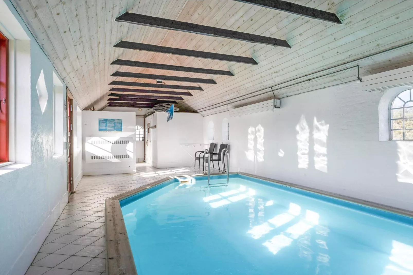Ferienhaus in Blokhus in der Nähe des Meeres-Schwimmbad
