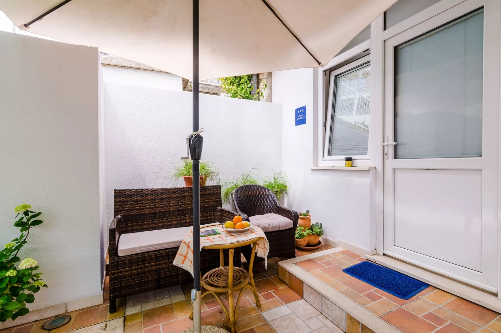 Apartments Captain - One Bedroom Apartment with Terrace (3 Adults)-Terrace
