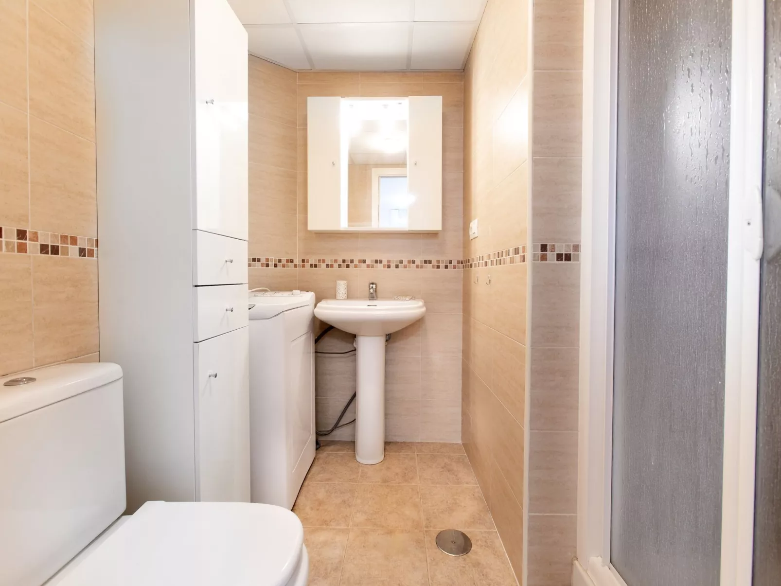 Sunny apartment-Inside