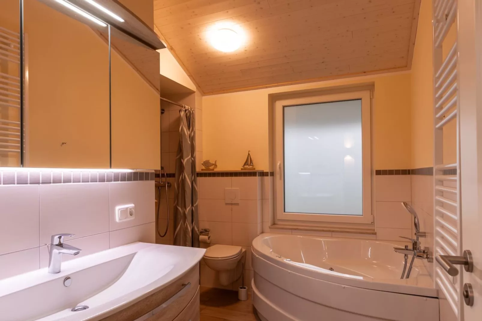 FH Seeschwalbe 331-Bathroom