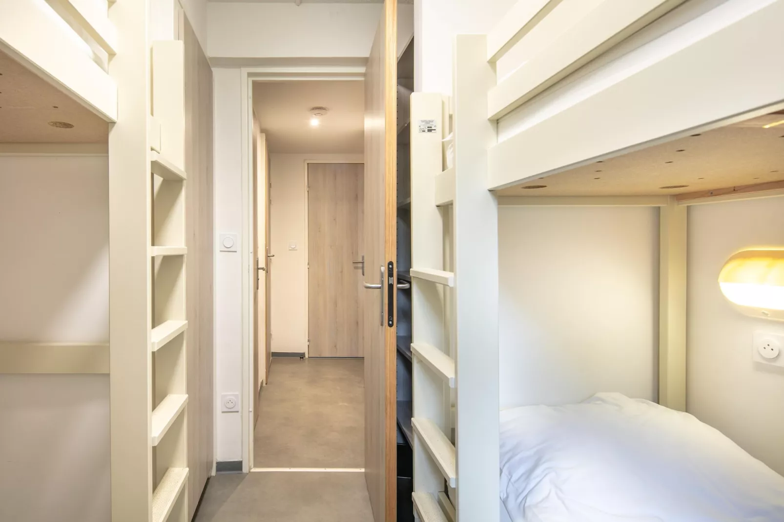 Appartement 2 Pièces 5 Personnes 1  bébé Etage-Bedroom