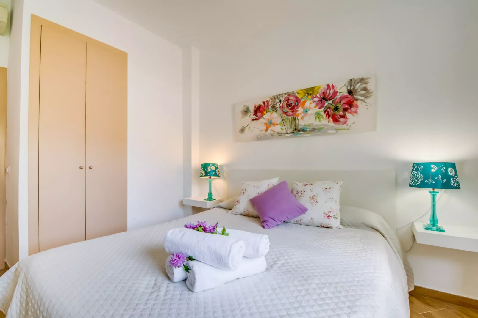 Casa Pequeña-Bedroom