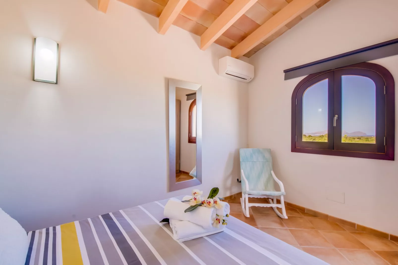 Vernissa-Bedroom