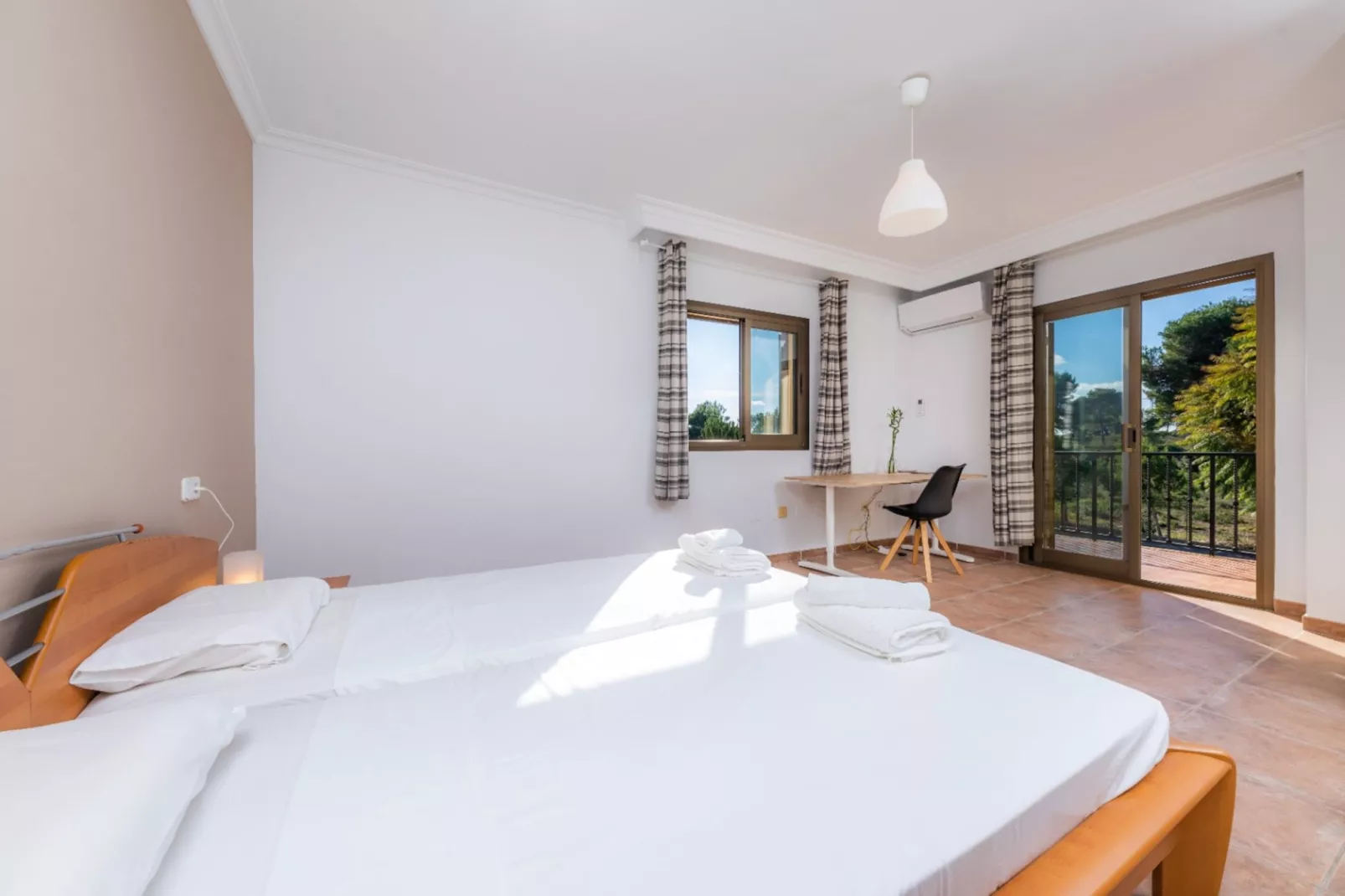 Casa Jordi-Bedroom