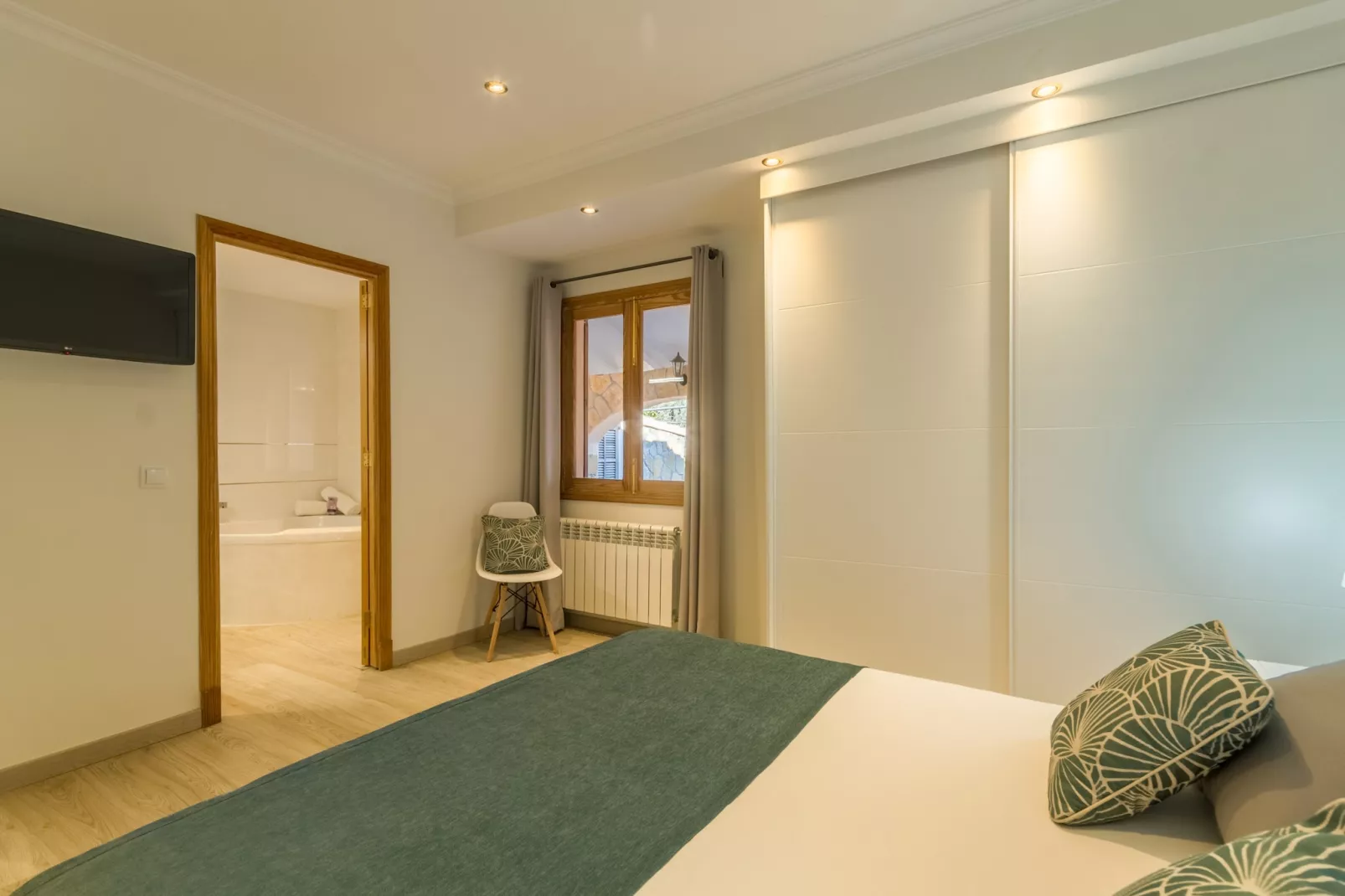 Can Mesquida, Finca 5StarsHome Mallorca-Bedroom