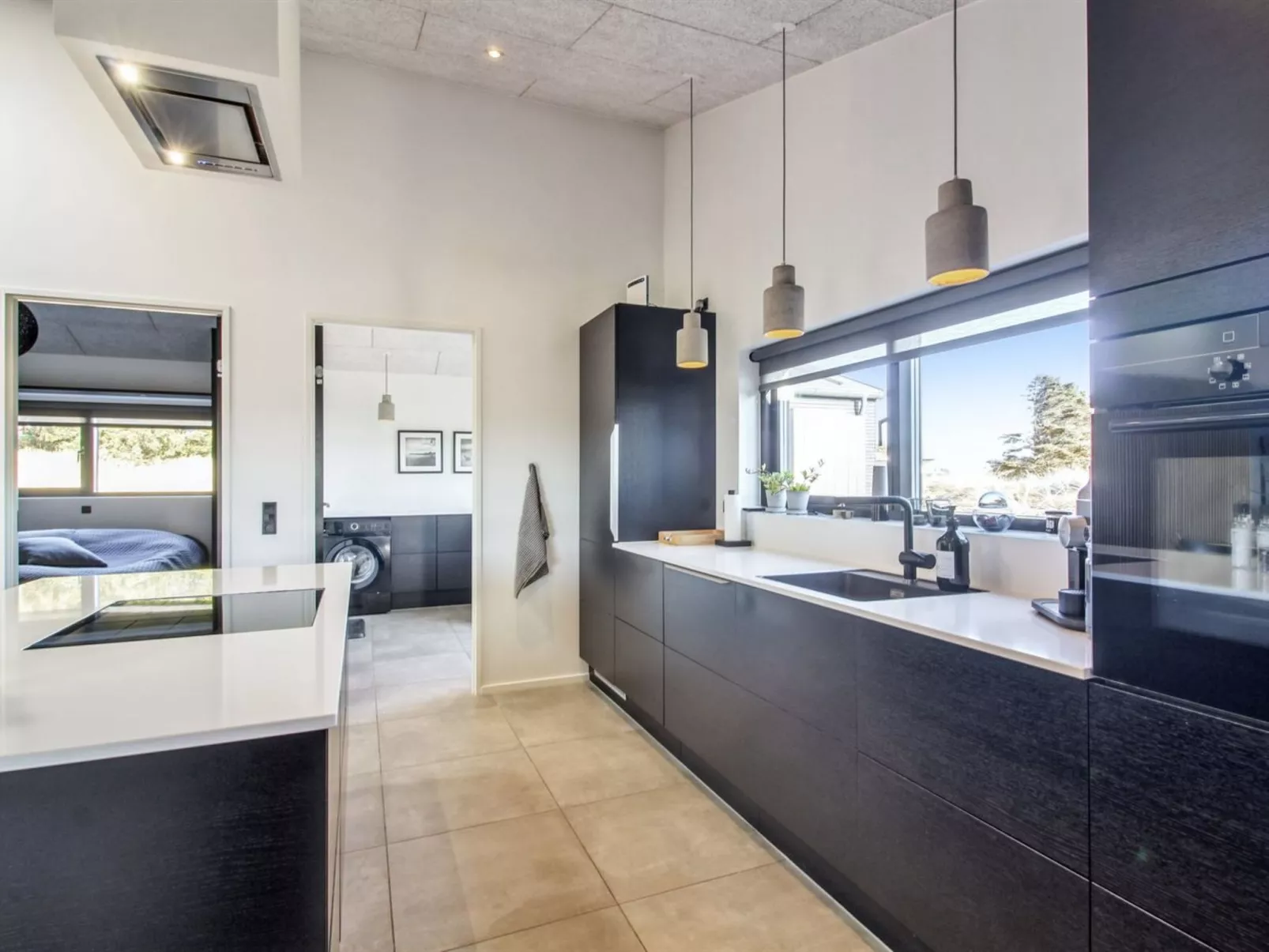 "Eriksine" - 750m from the sea-Inside