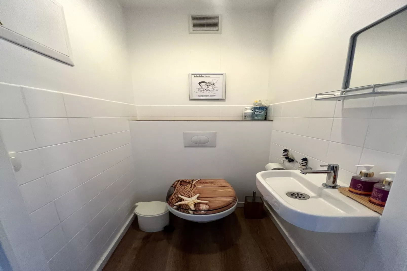 CASTELLA 0103/1A-Salle de bain