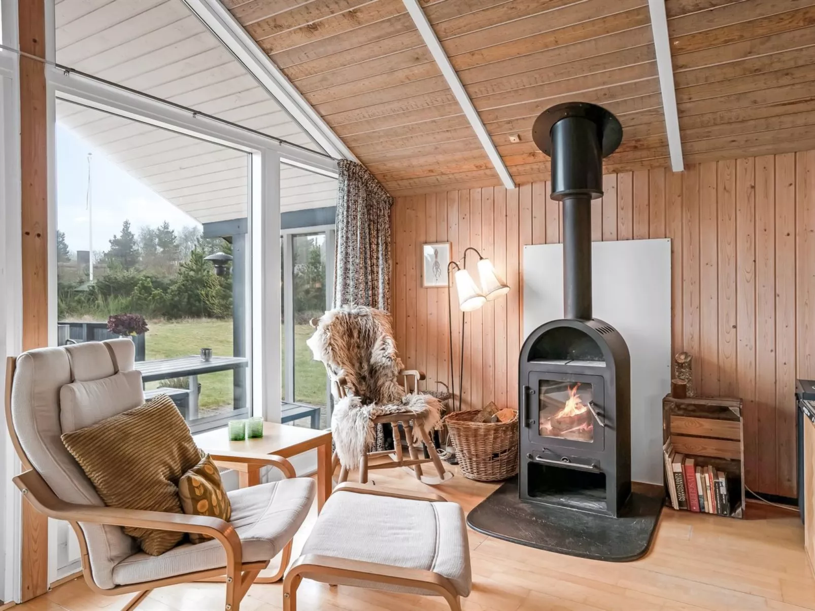 "Kaare" - 400m from the sea-Inside