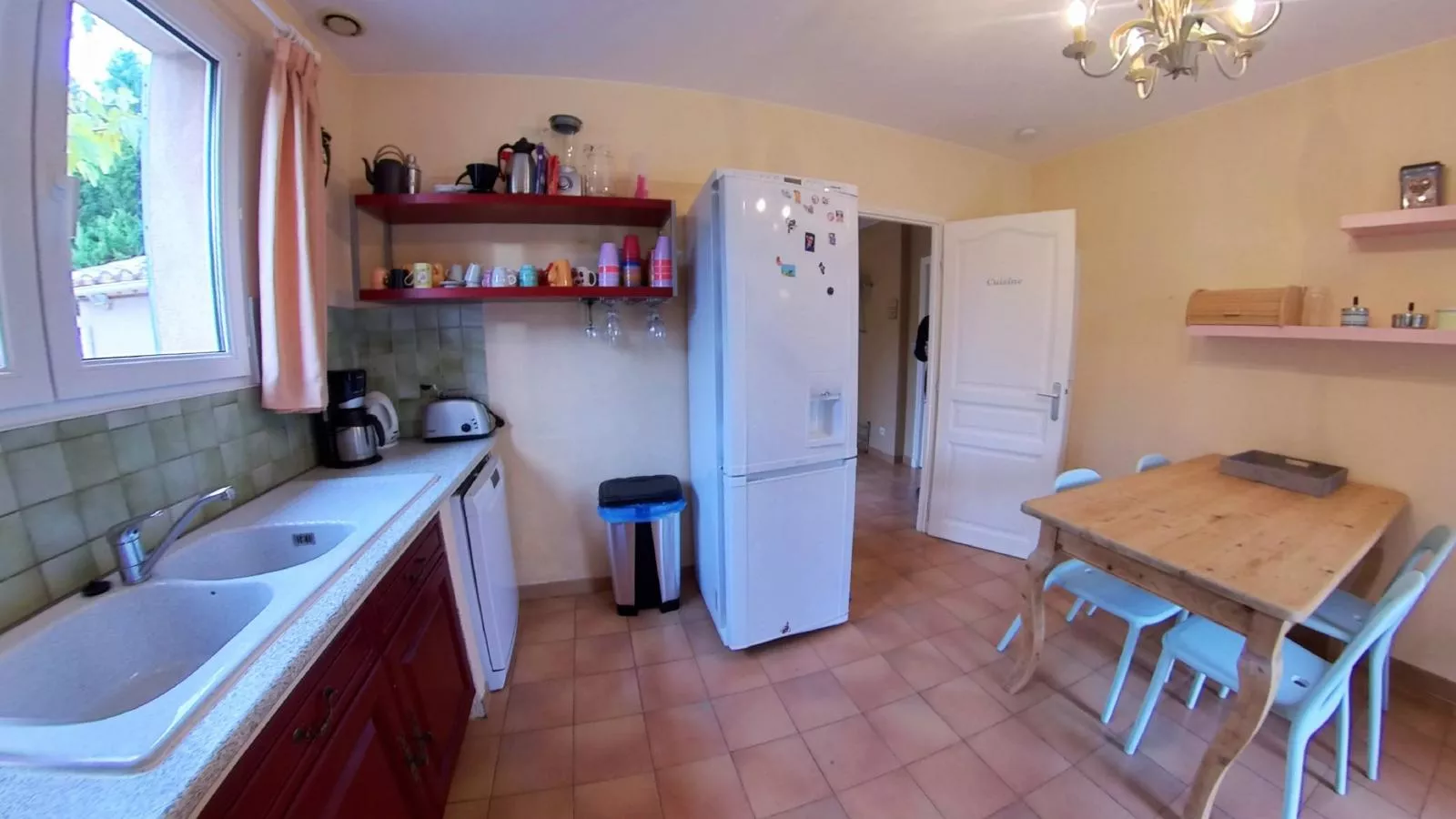 Roco Aigle-Kitchen
