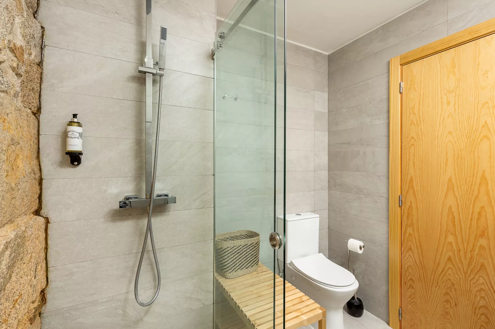 YOUROPO - Ribeira Gaia 2-Bathroom