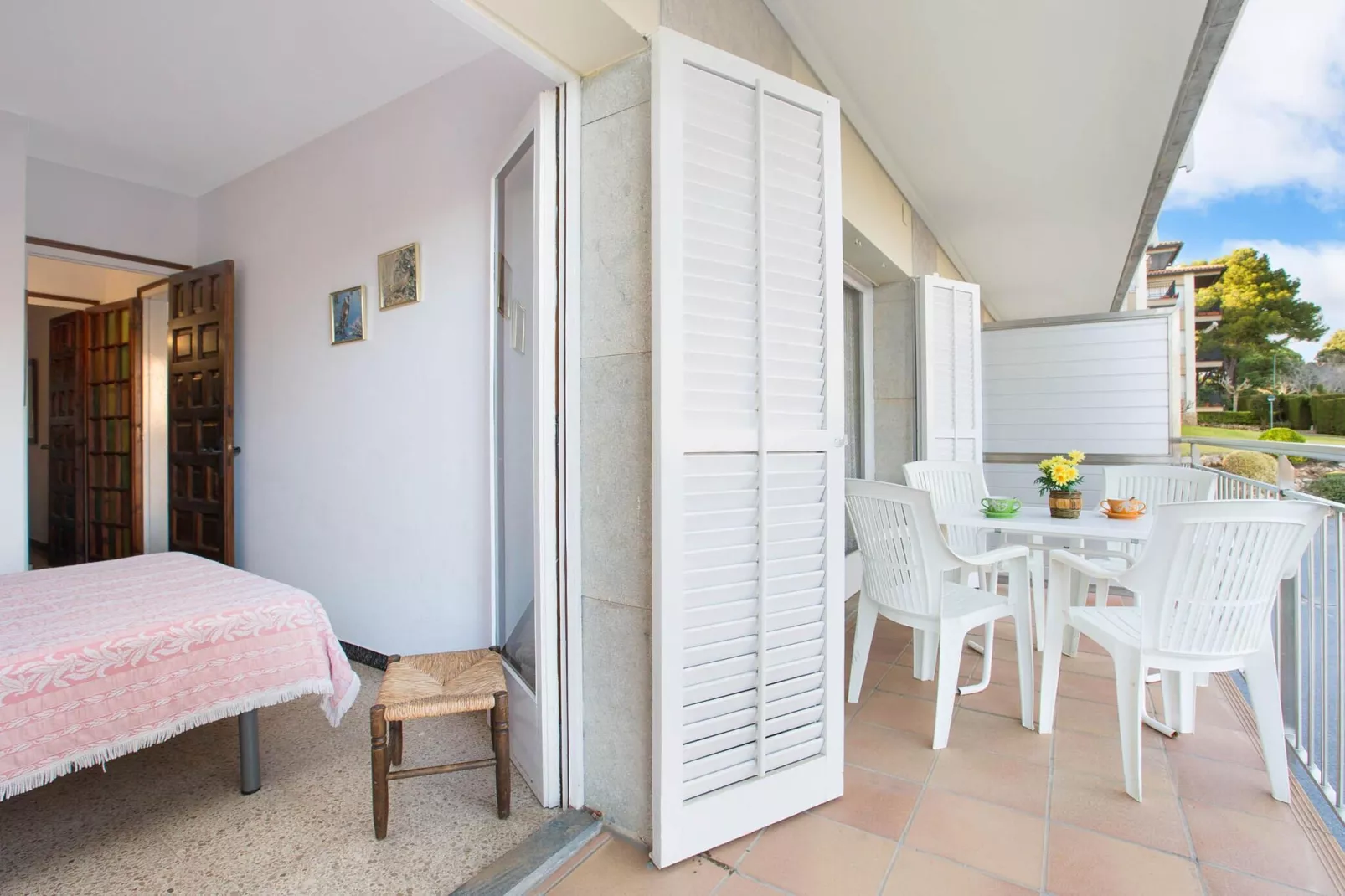 Margell G-2-Terrace balcony