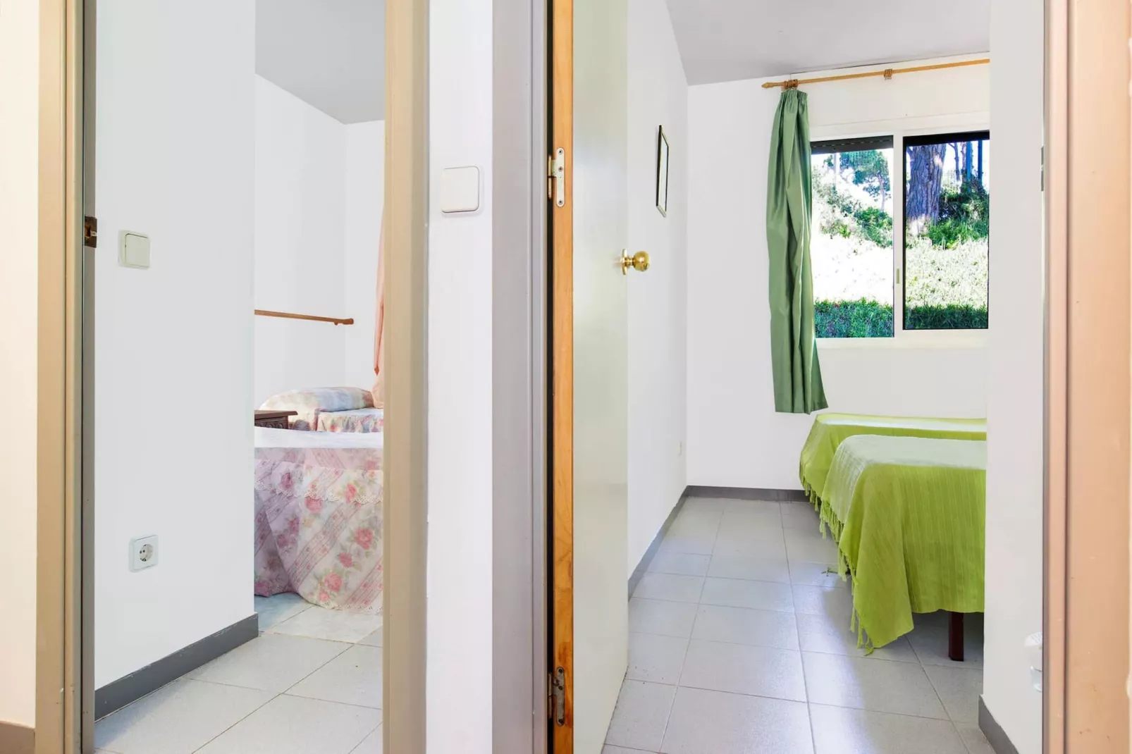 Open Pals - T-Bedroom