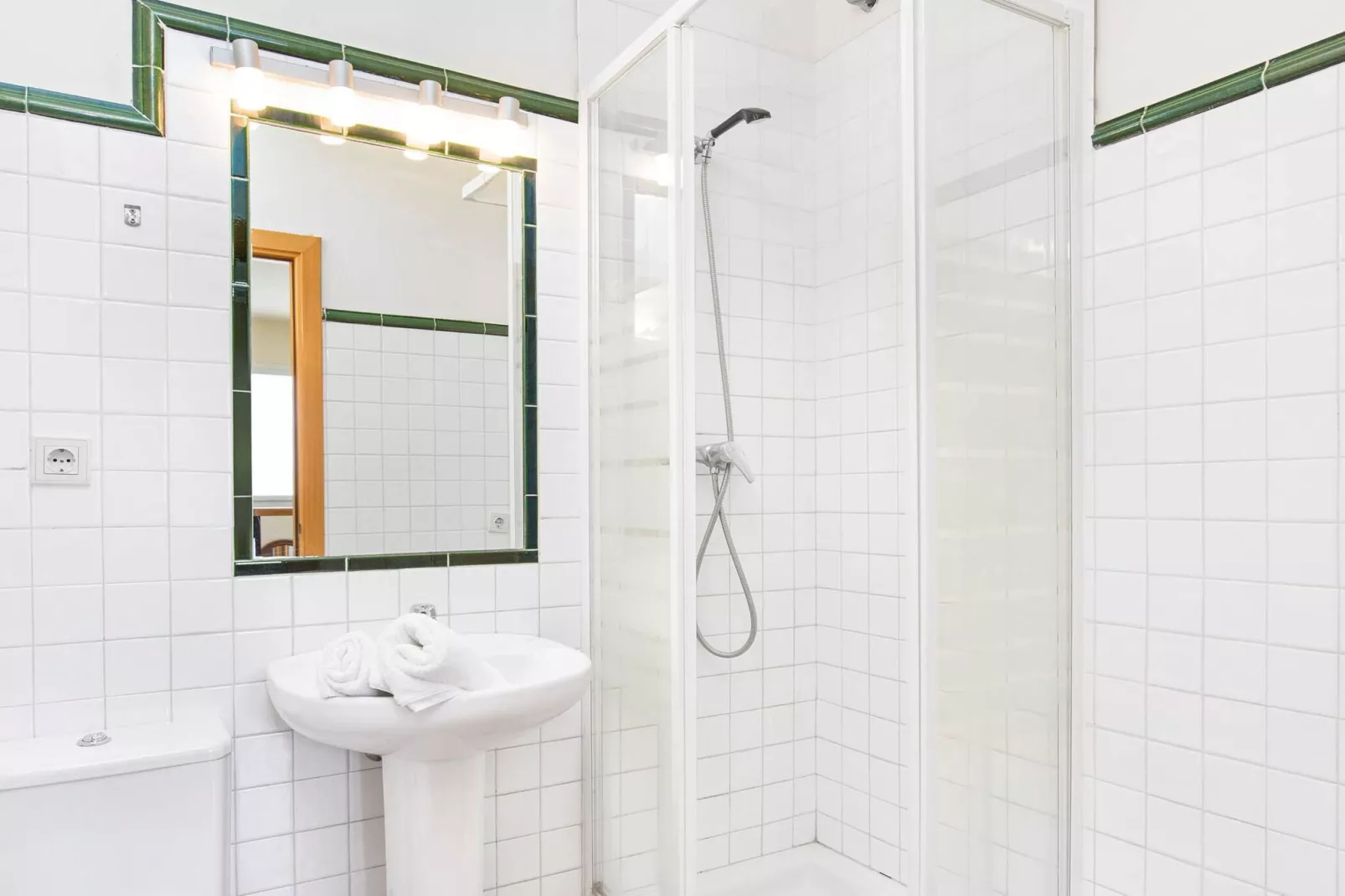 Mas Pinell 44-Bathroom