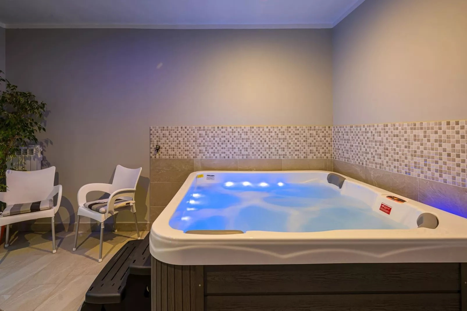 Lara 3 - Shared Pool, Sauna, Jacuzzi-Bien-être