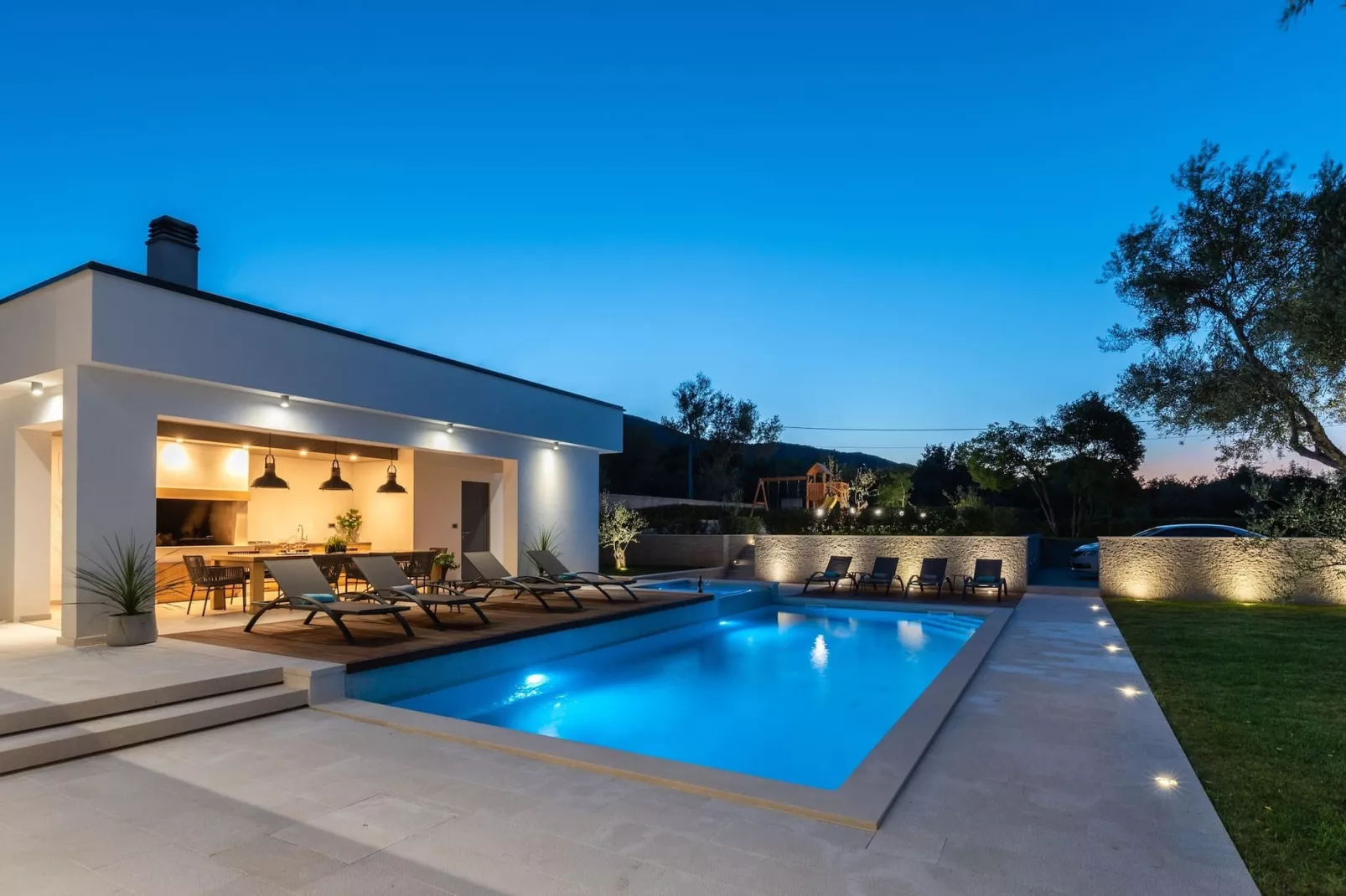 Luxurious Villa Laurea-Pool