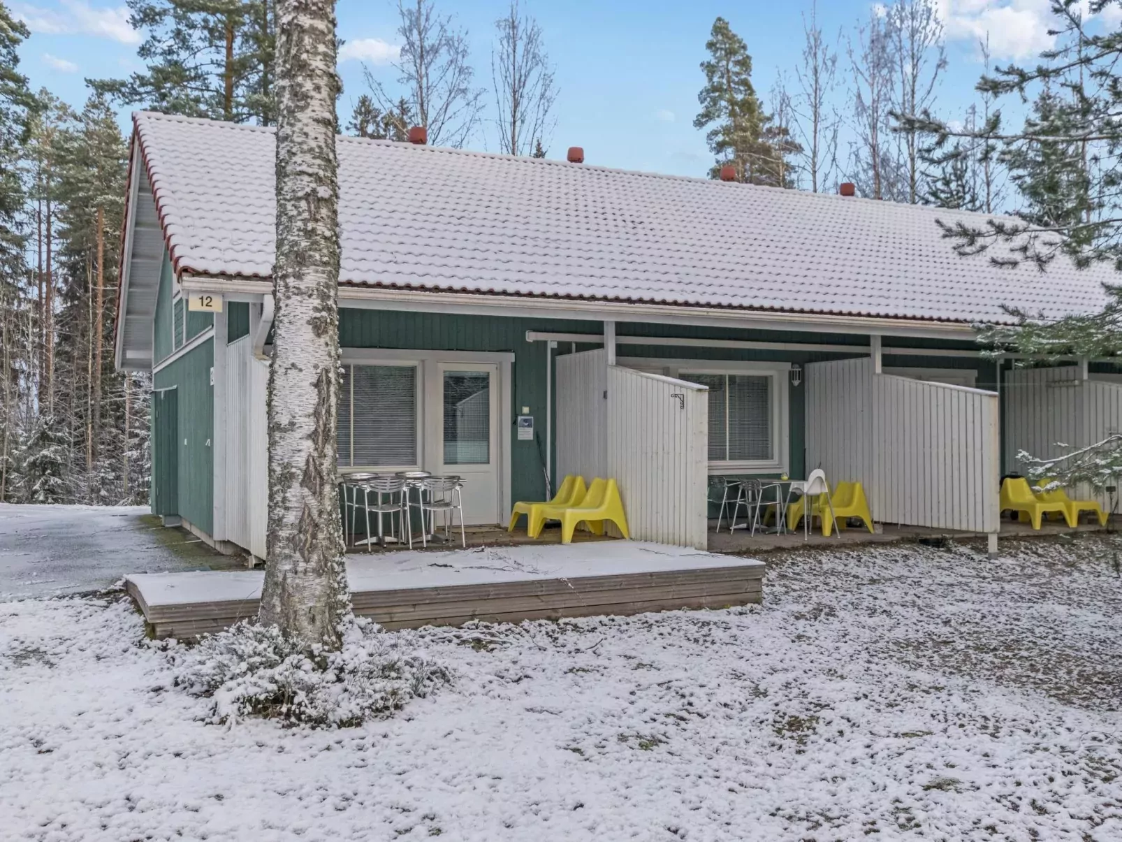 Kylpylän ullanrinne 12 d-Outside