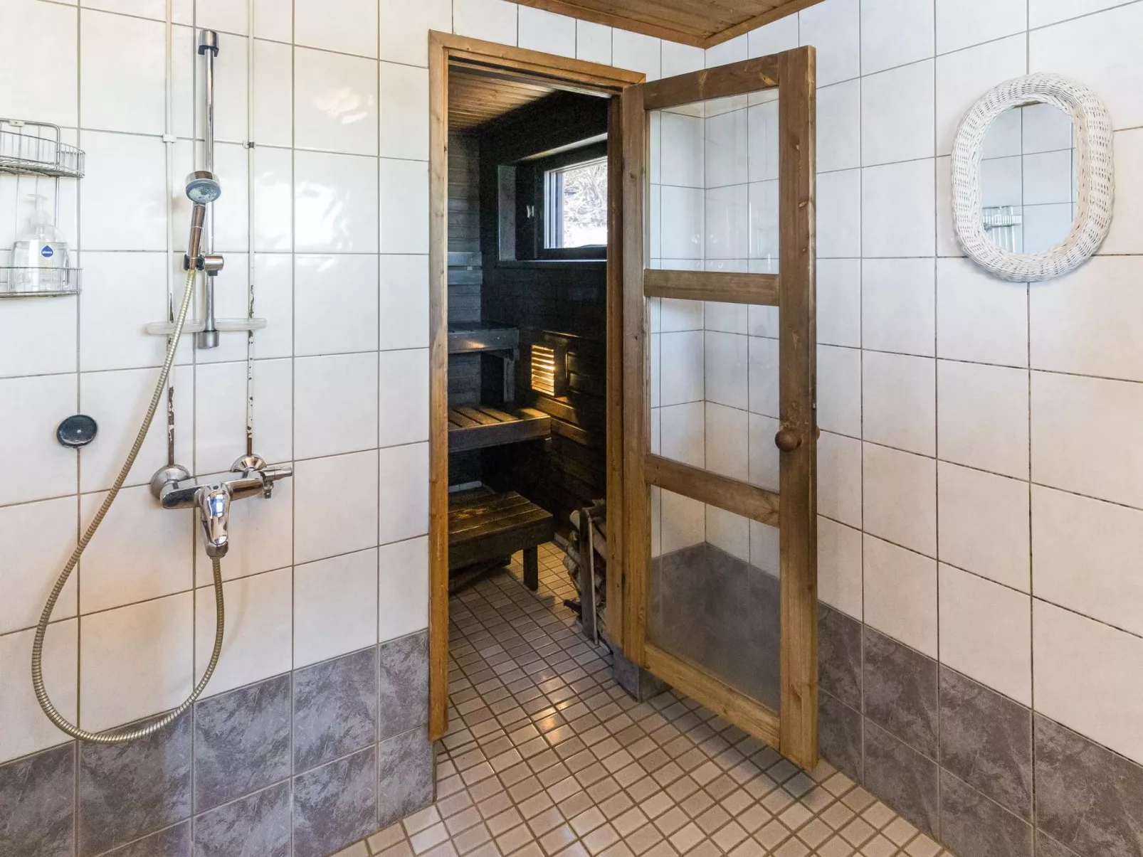 Villa-lyydia-Inside