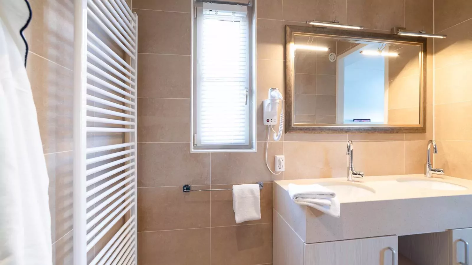 Huis nummer 37-Bathroom