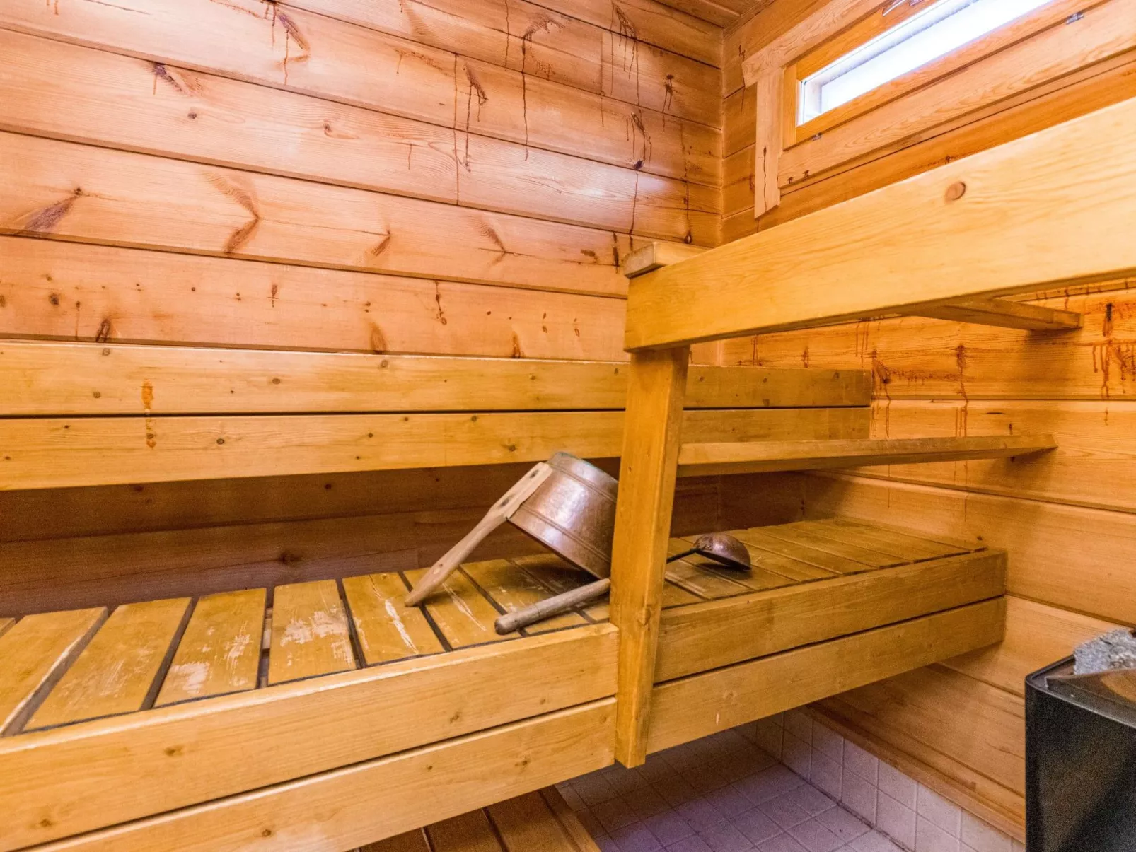 Vuosseli-kelkka 15b-Inside