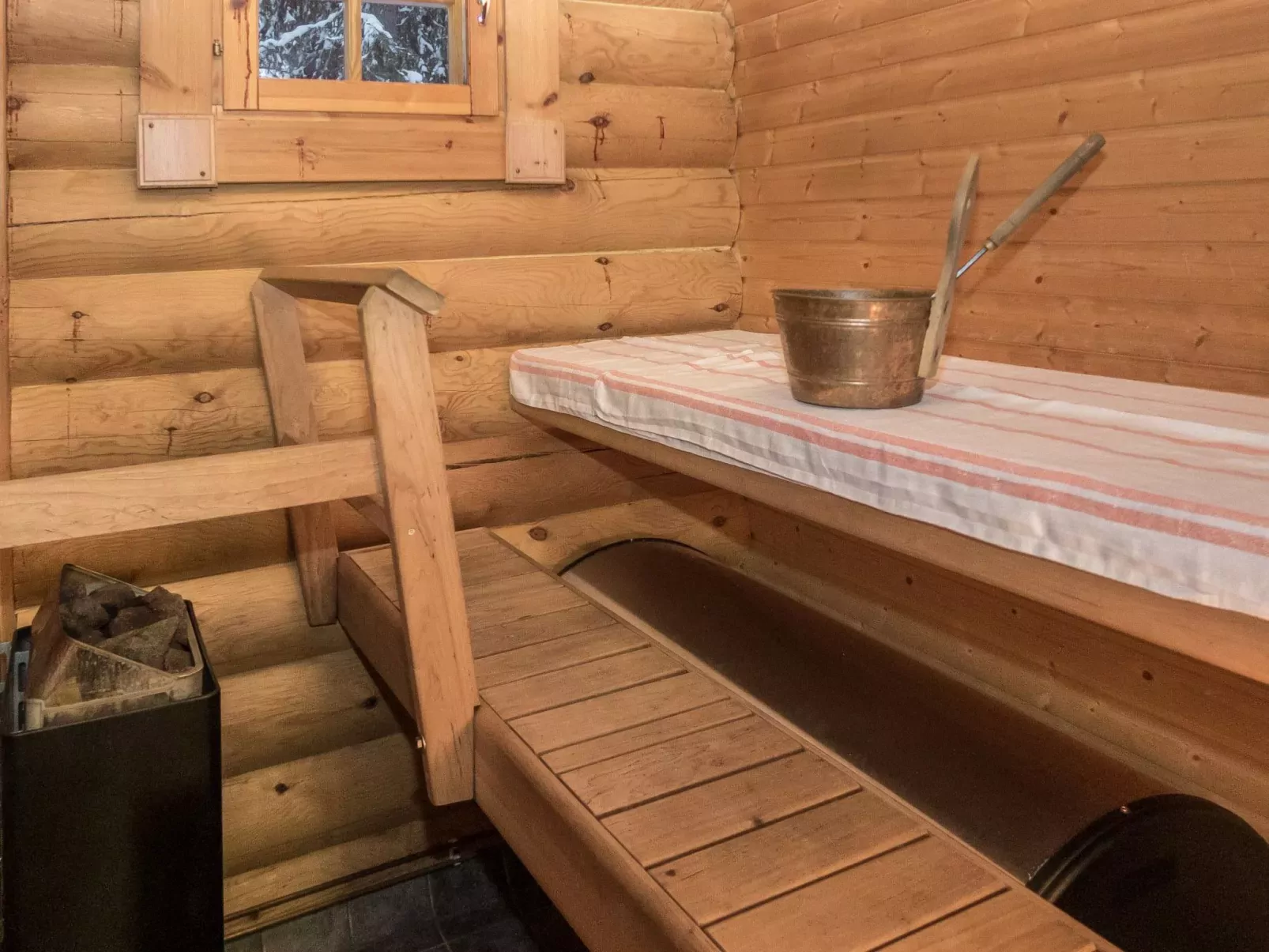 Syväniemi-Inside