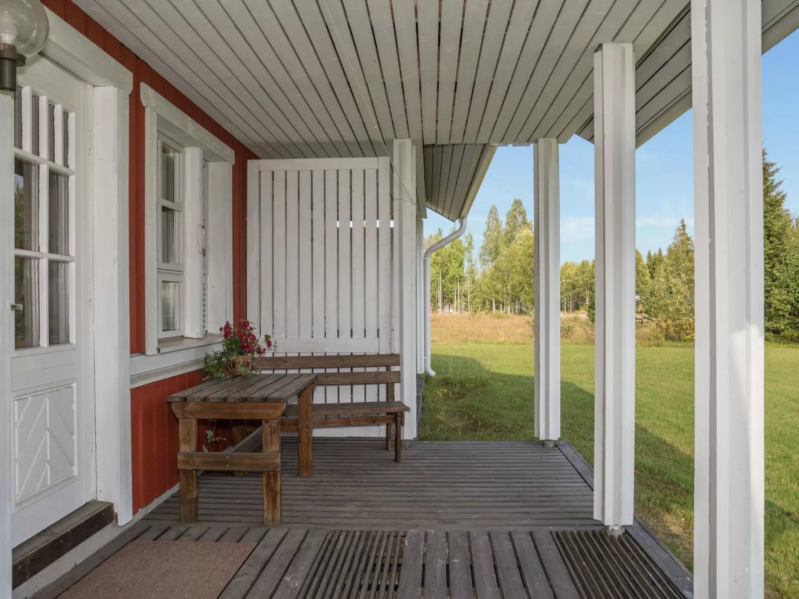 Ylläskarpalo 2 keskimmäinen-Dedans