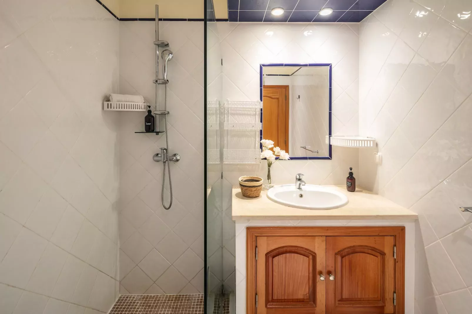 The Palm House - Townhouse at Vale de Milho golf-Bathroom