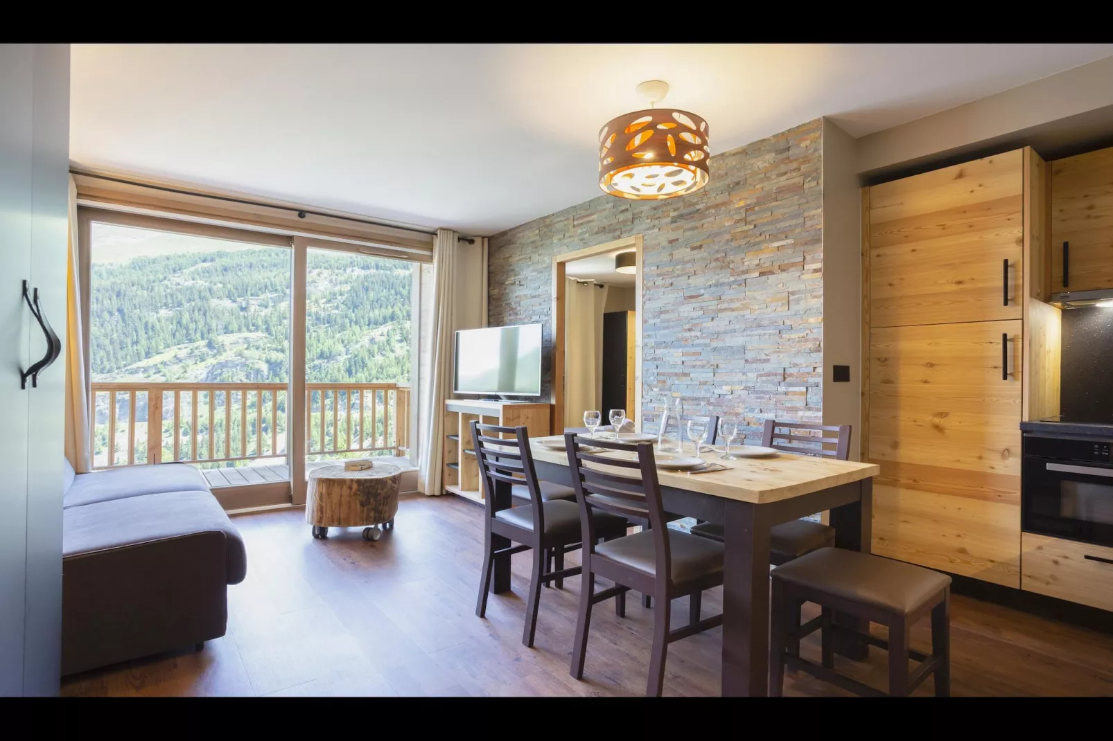 TIGNES_S4L-Dining room