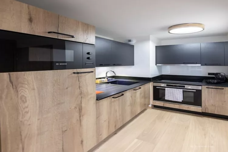 SERRE CHEVALIER Le Cristal Lodge-A24S-Kitchen