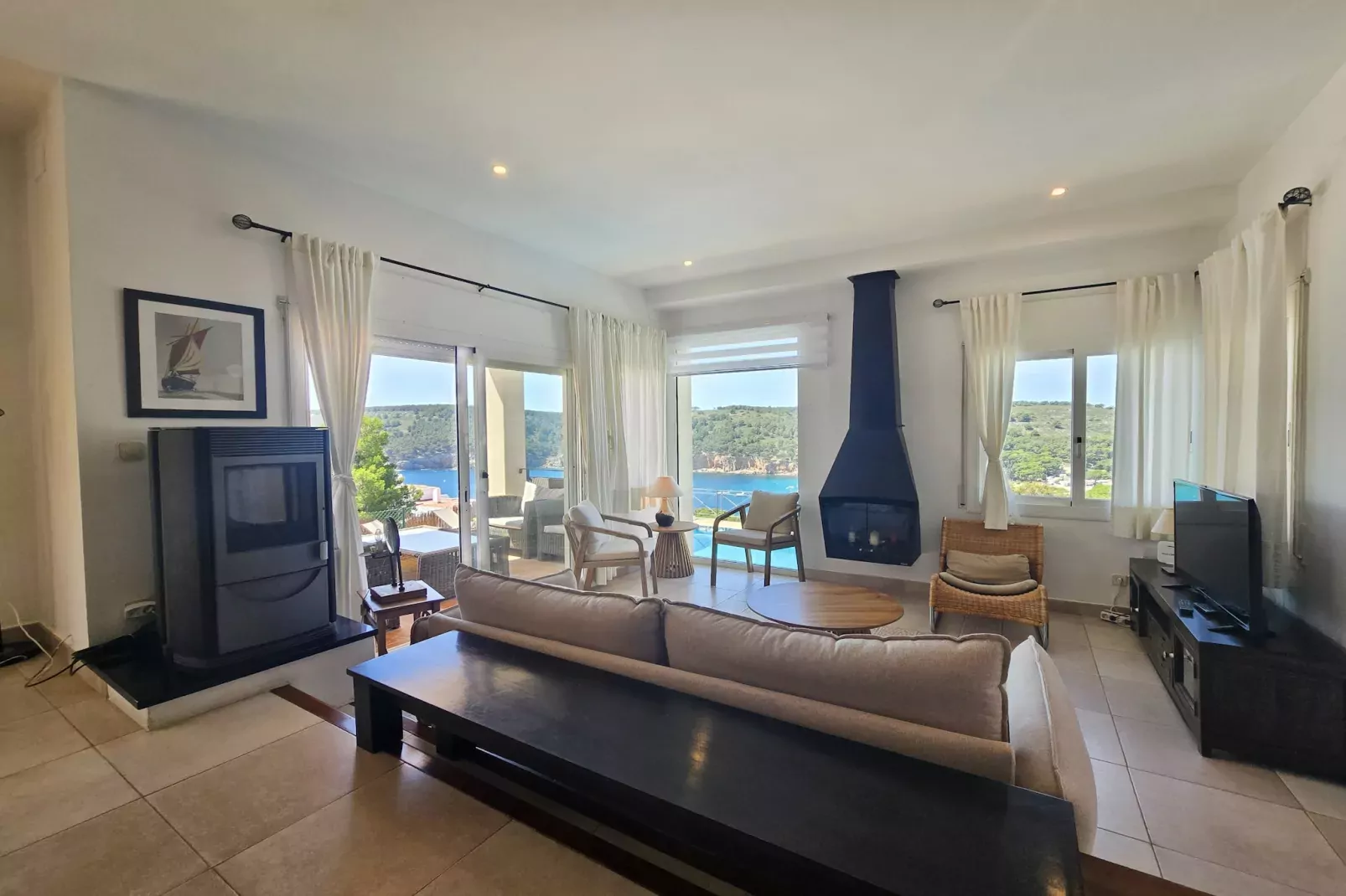 Isabelle-Living room