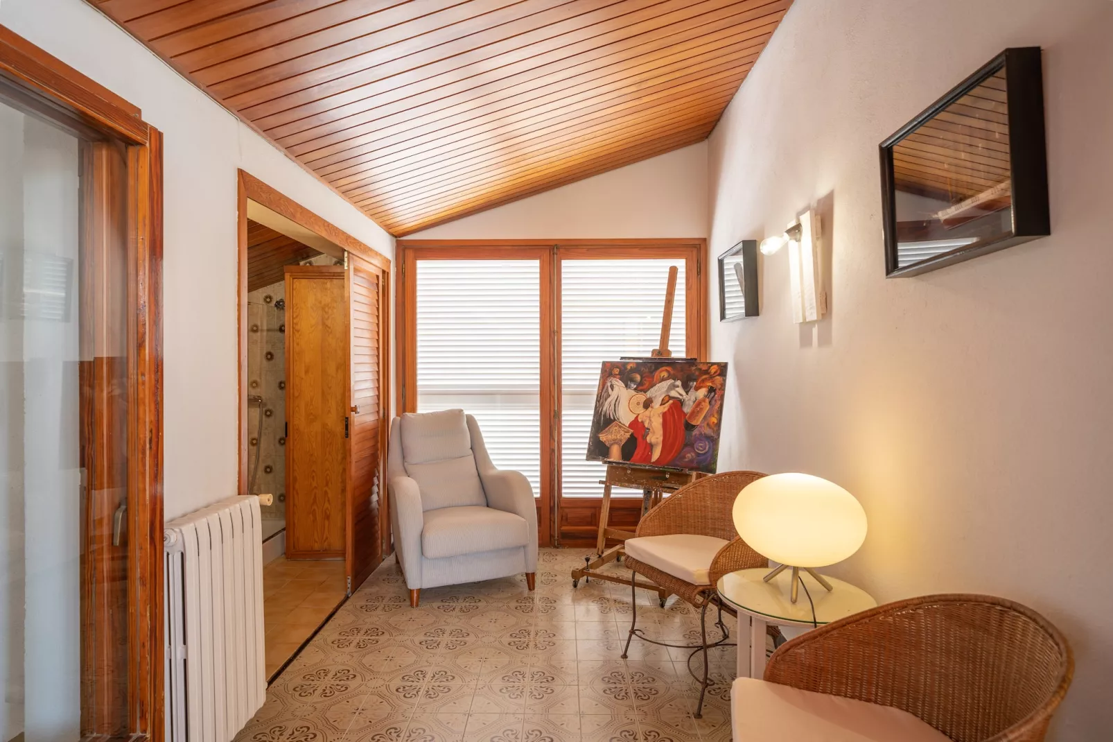 Veronica-Living room