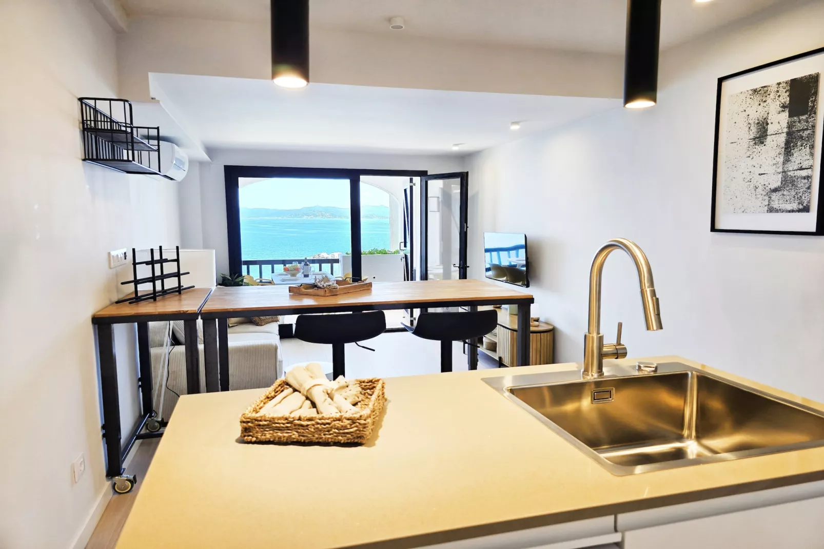 Charlotte-Kitchen