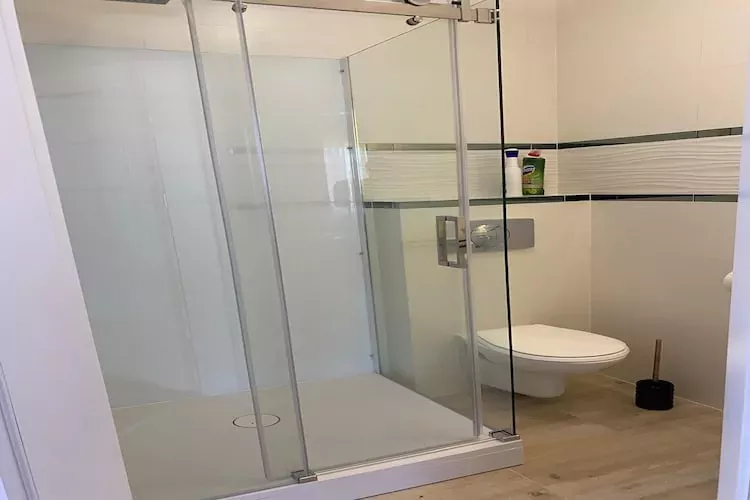 Pokój 4-osobowy I piętro-Bathroom