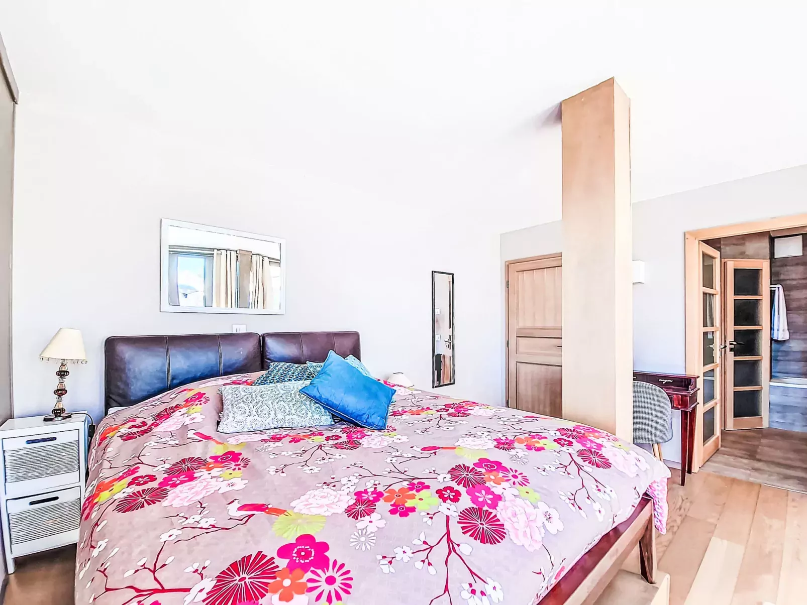 Jeanne D'Arc LOFT Montagne-Dedans
