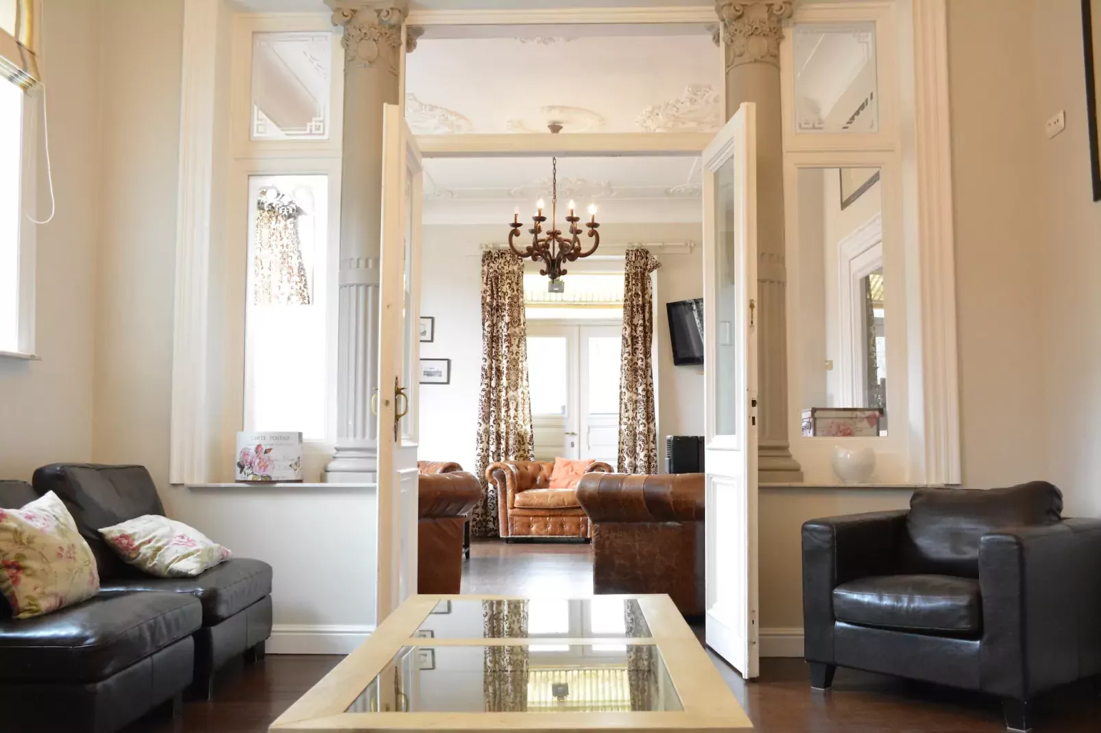 Vieux Chêne-Living room